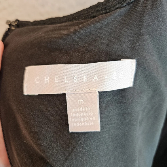 Chelsea 28 Womens Black Mini Romper Sz M Pockets Puckered Textured - Picture 10 of 14